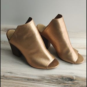 Joe's Jeans Honor Peep Toe Mule in Rose Gold Heel